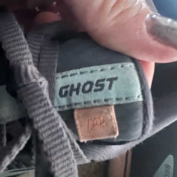 Women’s Brooks - Picture 5 of 5